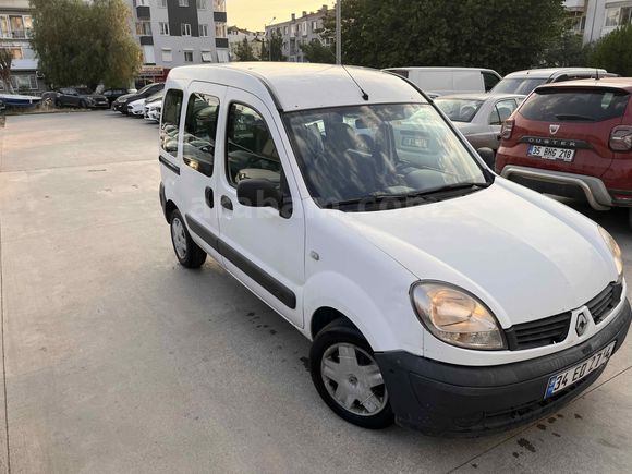 Sahibinden Renault Kangoo Multix 1.5 dCi Authentique 2006 Model  334.000 km Beyaz