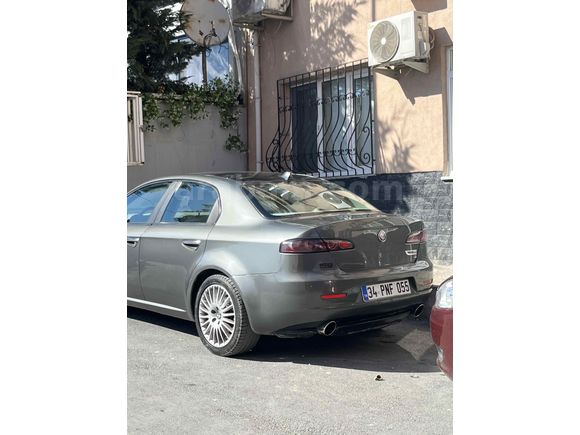 Sahibinden Alfa Romeo 159 1.9 JTD Distinctive 2008 Model 