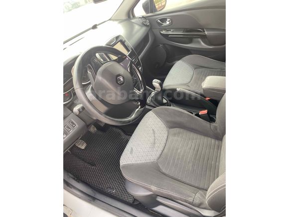 MEMURDAN TEMİZ AİLE ARACI CLIO 4 
