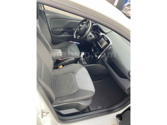MEMURDAN TEMİZ AİLE ARACI CLIO 4 