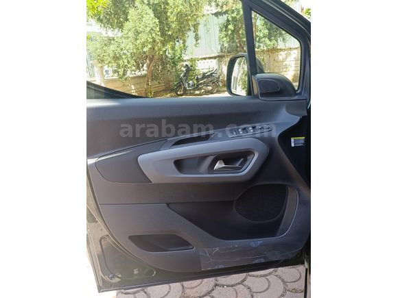 Sahibinden Opel Combo 1.5 CDTI Ultimate 2025 Model