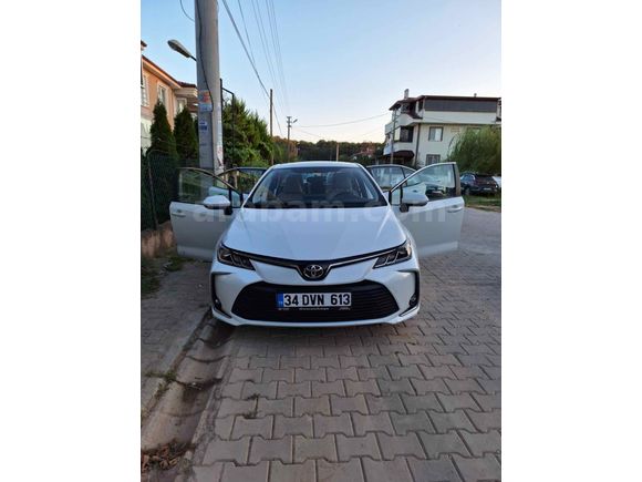 Sahibinden Toyota Corolla 1.5 Dream 2021 Model 