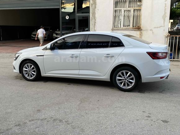 ÖZYILDIZdan BOYASIZ 2019 model Renault Megane 1.6 Touch 