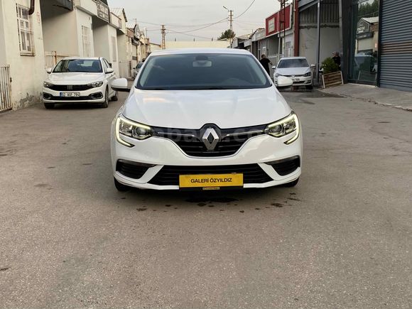 ÖZYILDIZdan BOYASIZ 2019 model Renault Megane 1.6 Touch 