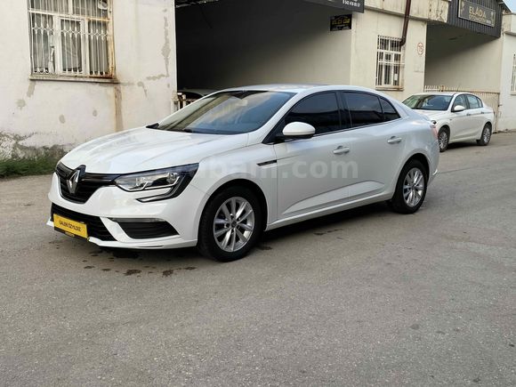 ÖZYILDIZdan BOYASIZ 2019 model Renault Megane 1.6 Touch 