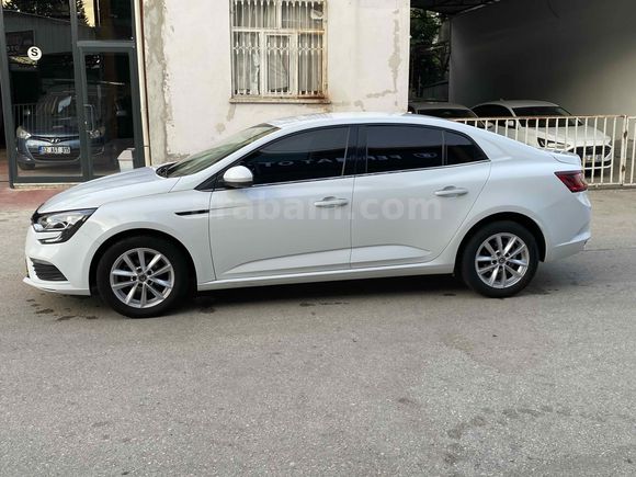 ÖZYILDIZdan BOYASIZ 2019 model Renault Megane 1.6 Touch 