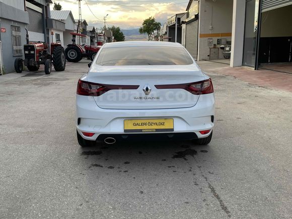 ÖZYILDIZdan BOYASIZ 2019 model Renault Megane 1.6 Touch 