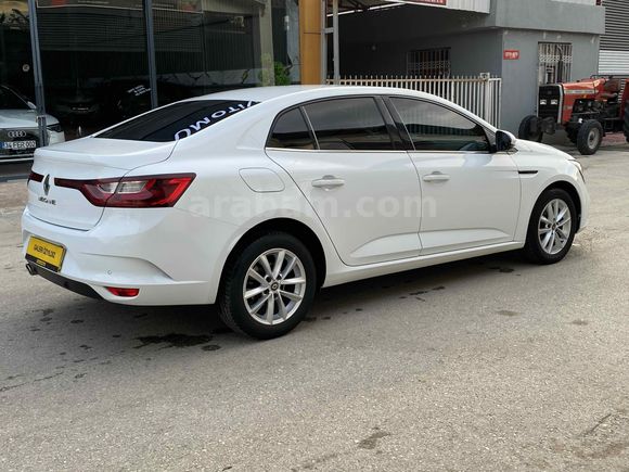 ÖZYILDIZdan BOYASIZ 2019 model Renault Megane 1.6 Touch 