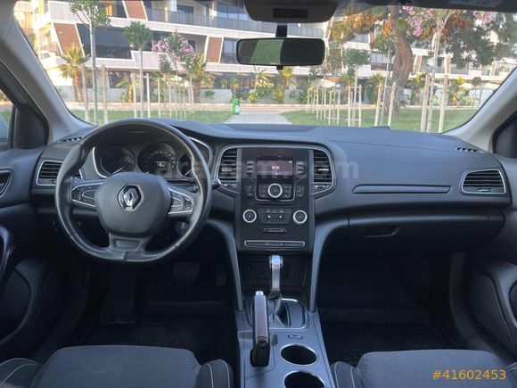 OTOMATİK VİTES // 1.5 DCİ // MEGANE