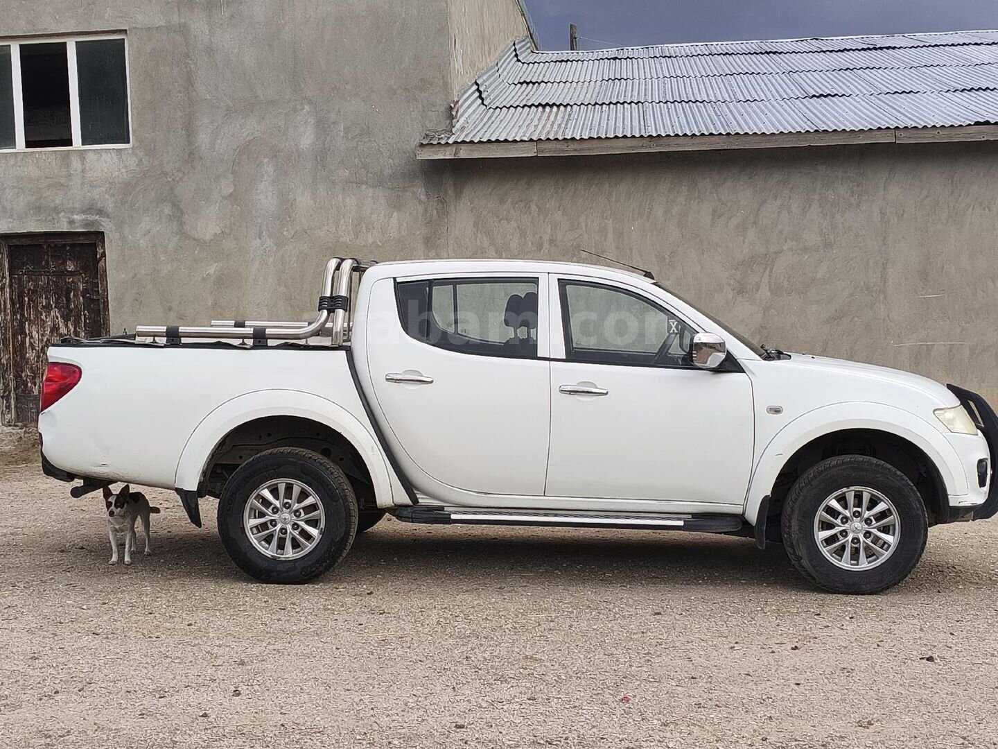 Sahibinden Mitsubishi L 200 4x2 Invite 2014 Model 202.000 km Beyaz 4