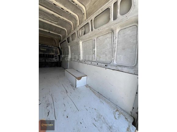 ÖZTÜRKAUTO'dan KAPALI KASA BOYASIZ HATASIZ TRANSİT ÇİFT TEKER
