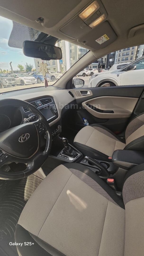 Sahibinden Hyundai i20 Active 1.4 MPi Elite Smart 2020 Model Ankara 70.248 km Beyaz 7