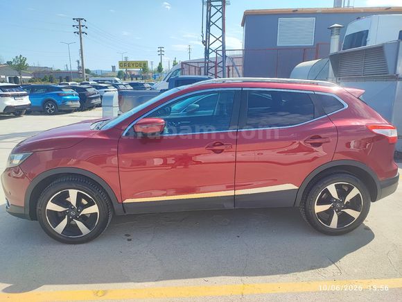 Sahibinden Nissan Qashqai 1.6 dCi Sky Pack 2015 Model  212000 km Kırmızı
