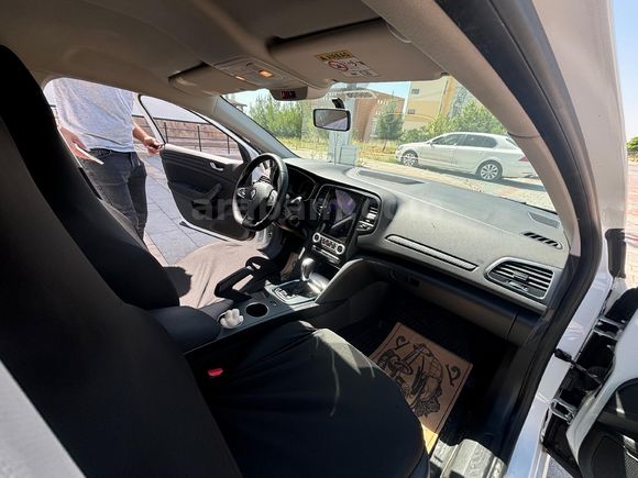 Memurdan Renault Megane 1.5 Blue DCI Joy 2020 Model