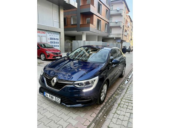 Sahibinden Renault Megane 1.3 TCe Joy 2022 Model 