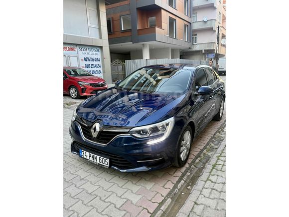 Sahibinden Renault Megane 1.3 TCe Joy 2022 Model 