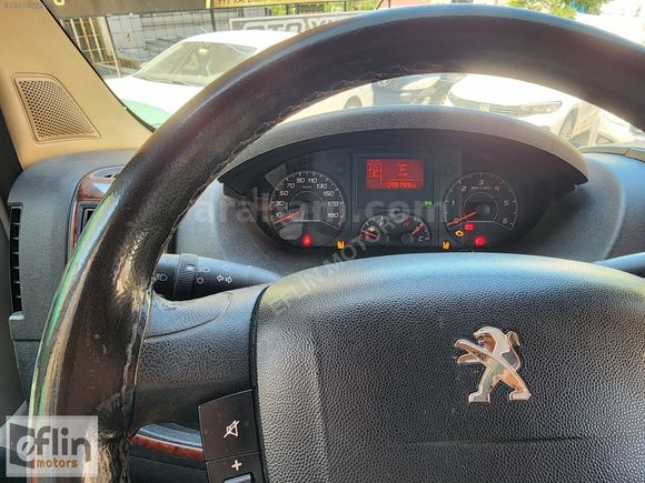 PEUGEOT BOXER SERVİS ARABASI 16+1