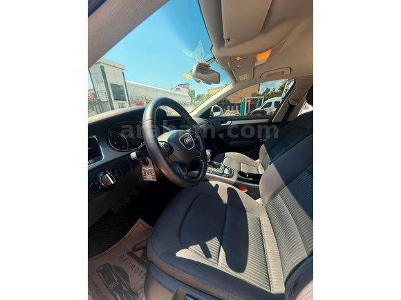 DEĞİŞENSİZ AUDI A4