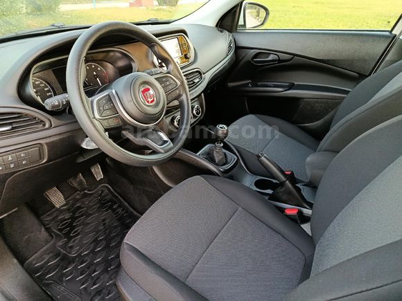 Sahibinden Fiat Egea 1.4 Fire Easy 2025 Model