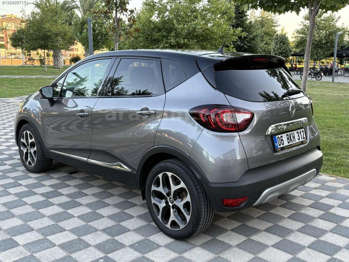 Galeriden Renault Captur 1.2 TCe Icon 2018 Model Balıkesir 136.000 km Gri 6