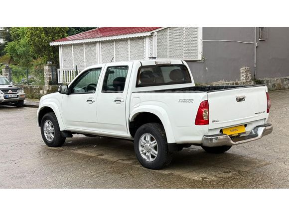 DAYI OTO DAN MÜKEMMEL TRMİZLİKTE 4×2 LİMİTED