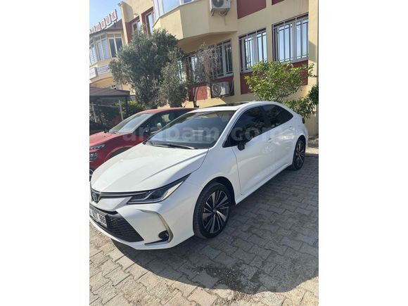 Sahibinden Toyota Corolla 1.8 Hybrid Flame X-Pack 2025 Model 