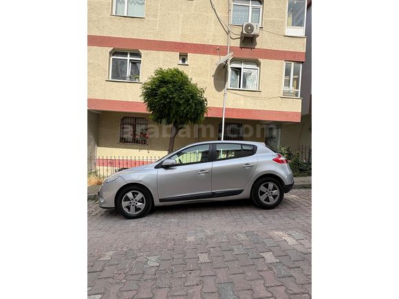 Sahibinden Renault Megane 1.5 dCi Expression 2012 Model  276.000 km Gri
