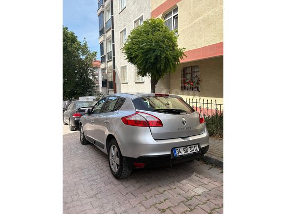 Sahibinden Renault Megane 1.5 dCi Expression 2012 Model  276.000 km Gri