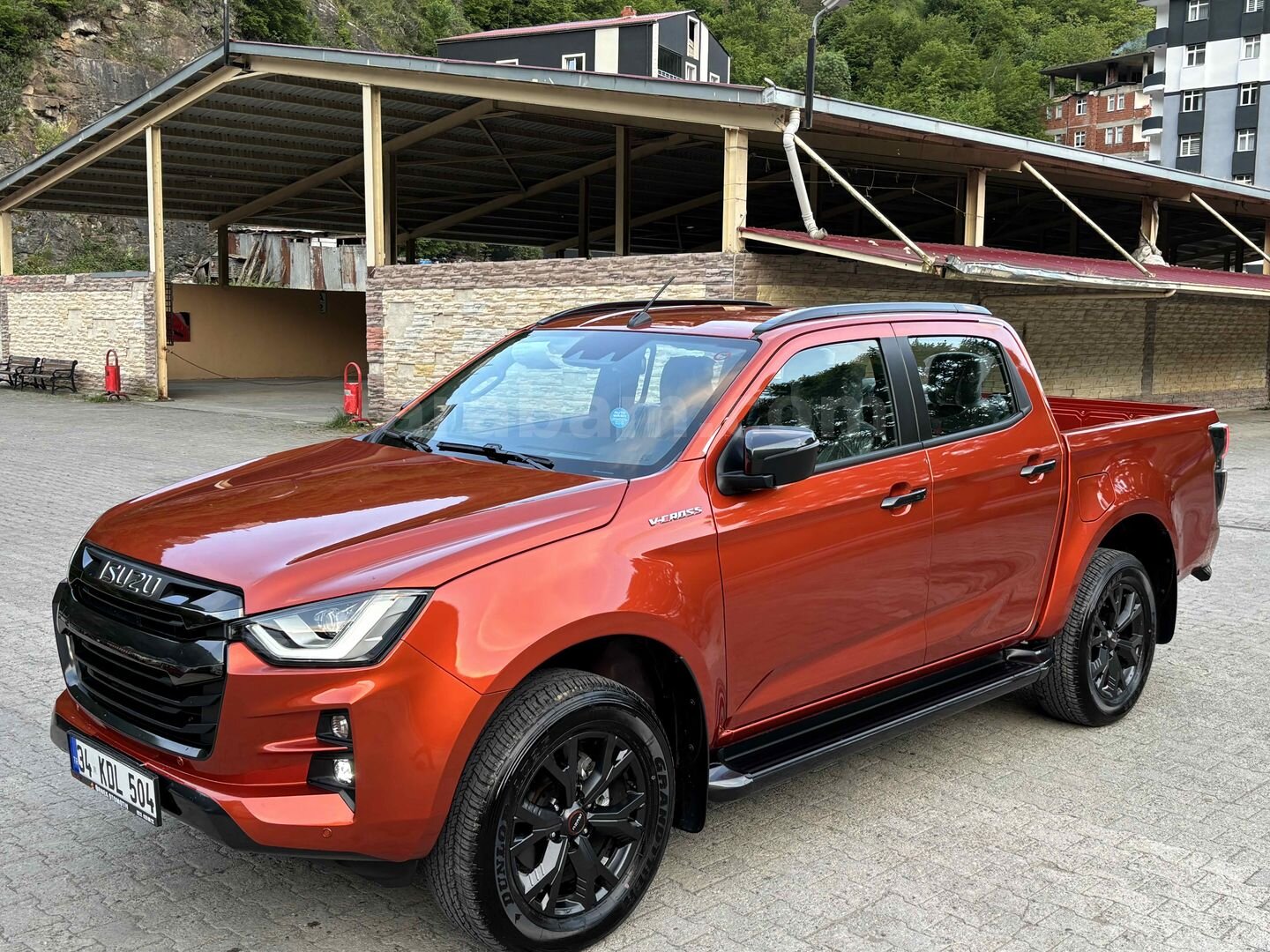 Sahibinden Isuzu D-Max 1.9 D 4x4 V-Cross 2023 Model 7
