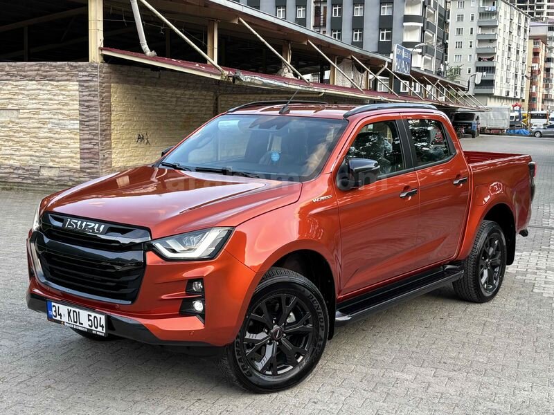 Sahibinden Isuzu D-Max 1.9 D 4x4 V-Cross 2023 Model