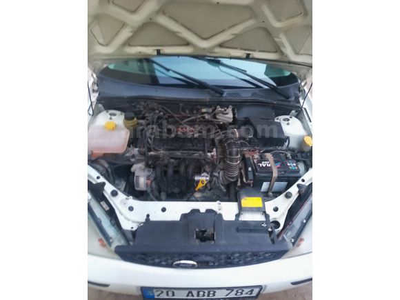 Sahibinden Ford Focus 1.4 Trend 2005 Model
