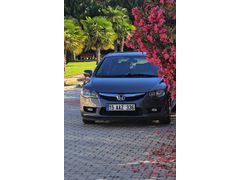 Üniversite Personelinden Hatasız Boyasız / Değişensiz Makyajlı Elegance F1