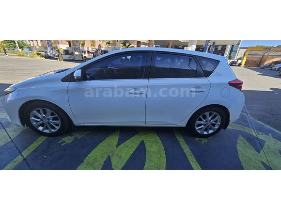 Hatasız ve Düşük Kilometreli Toyota Auris