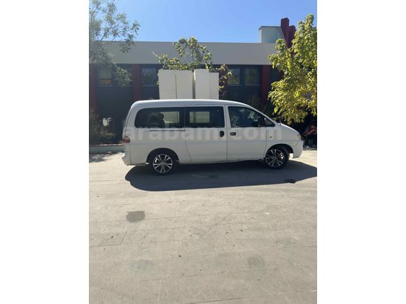Sahibinden Hyundai Starex 2.5 Panelvan 2006 Model  320000 km Beyaz