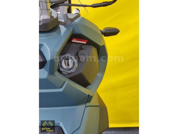 ADX 125 E5 + PLUS 2024 MODEL 12 TAKSİT ABS + TCS