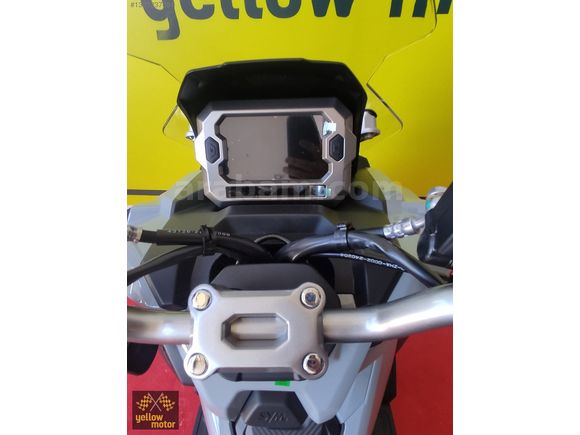 ADX 125 E5 + PLUS 2024 MODEL 12 TAKSİT ABS + TCS