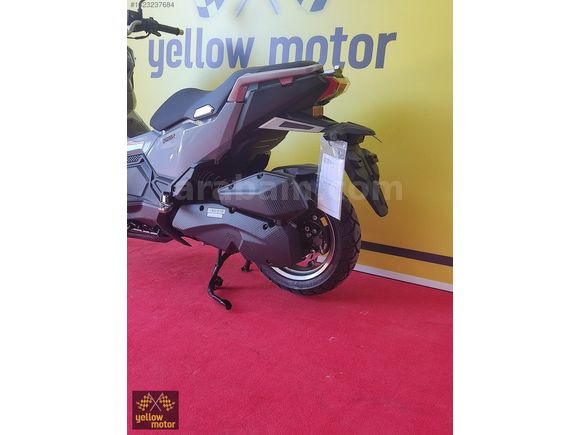 ADX 125 E5 + PLUS 2024 MODEL 12 TAKSİT ABS + TCS