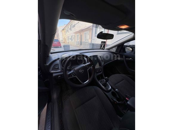Sahibinden Opel Astra 1.6 Edition 2014 Model  172.000 km Siyah
