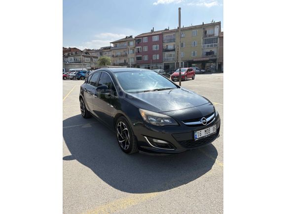 Sahibinden Opel Astra 1.6 Edition 2014 Model  172.000 km Siyah