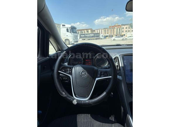 Sahibinden Opel Astra 1.6 Edition 2014 Model  172.000 km Siyah