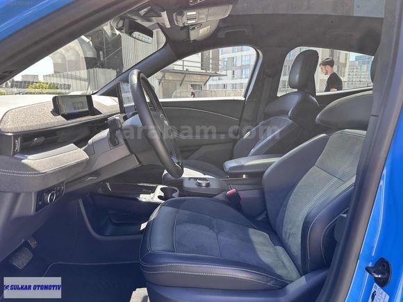GÜLKARDAN//2023 MODEL FORD MUSTANG MACH-E GT//590BG//SPOR KOLTUK