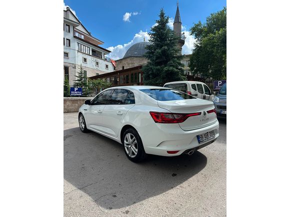 Sahibinden Renault Megane 1.3 TCe Joy 2020 Model 