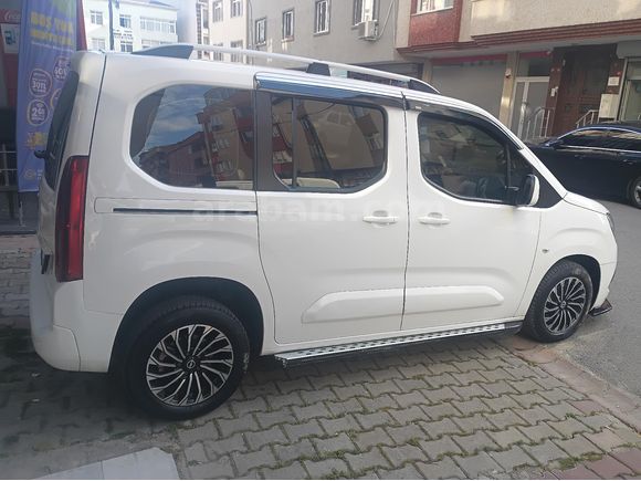 Sahibinden Opel Combo 1.5 CDTI Enjoy 2020 Model İstanbul
