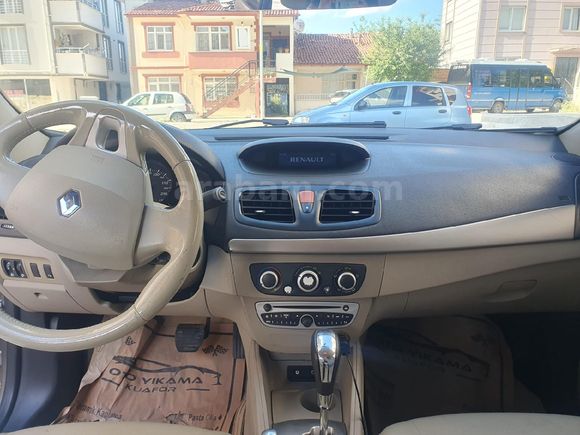Sahibinden Otomatik Aile Arabası Fluence