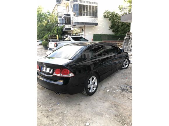Sahibinden Honda Civic 1.6i VTEC Elegance 2011 Model 