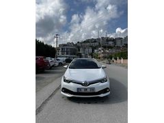Sahibinden Toyota Auris 1.4 D-4D Advance Skypack 2015 Model 