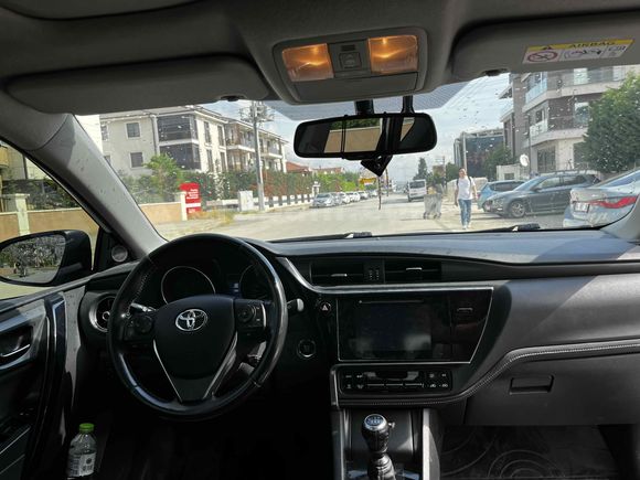 Sahibinden Toyota Auris 1.4 D-4D Advance Skypack 2015 Model 