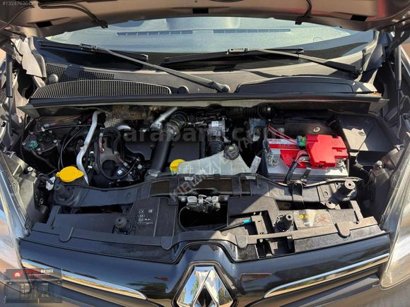 BOYASIZ 2016 MODEL RENAULT KANGO 1.5 DİZEL EXTREME
