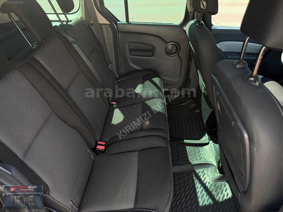BOYASIZ 2016 MODEL RENAULT KANGO 1.5 DİZEL EXTREME