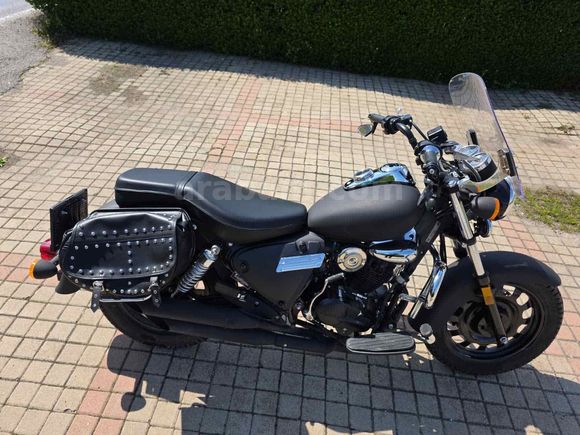Superlight  125  / 430 km 